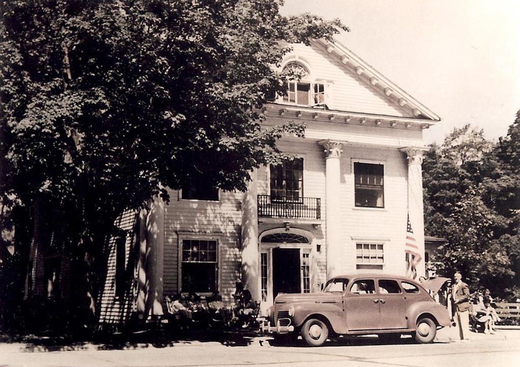Maplewood Hotel Saugatuck Exterior photo